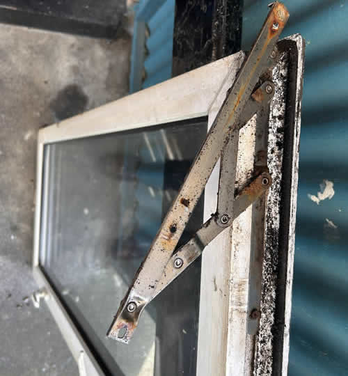 faulty upvc window hinge replaced in Westhoughton